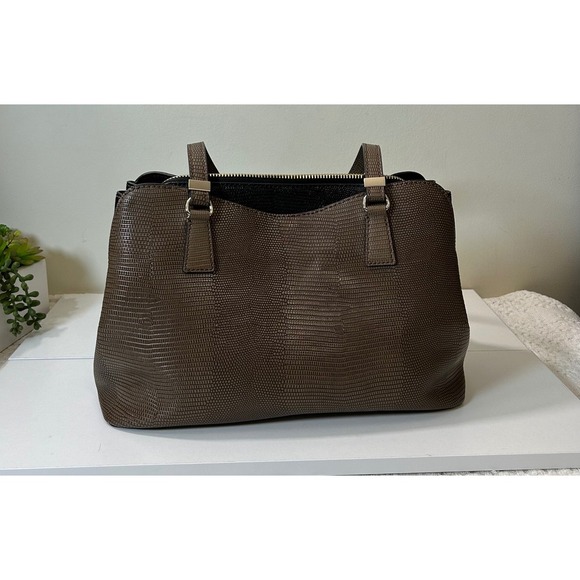 GUESS‎ Satchel Purse Brown Lizard Embossed Faux Leather Top Handle Bag - Picture 4 of 16